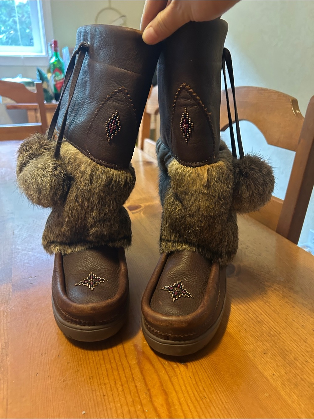 Women’s Size 6 Dark Brown & Rabbit Fur Mukluks